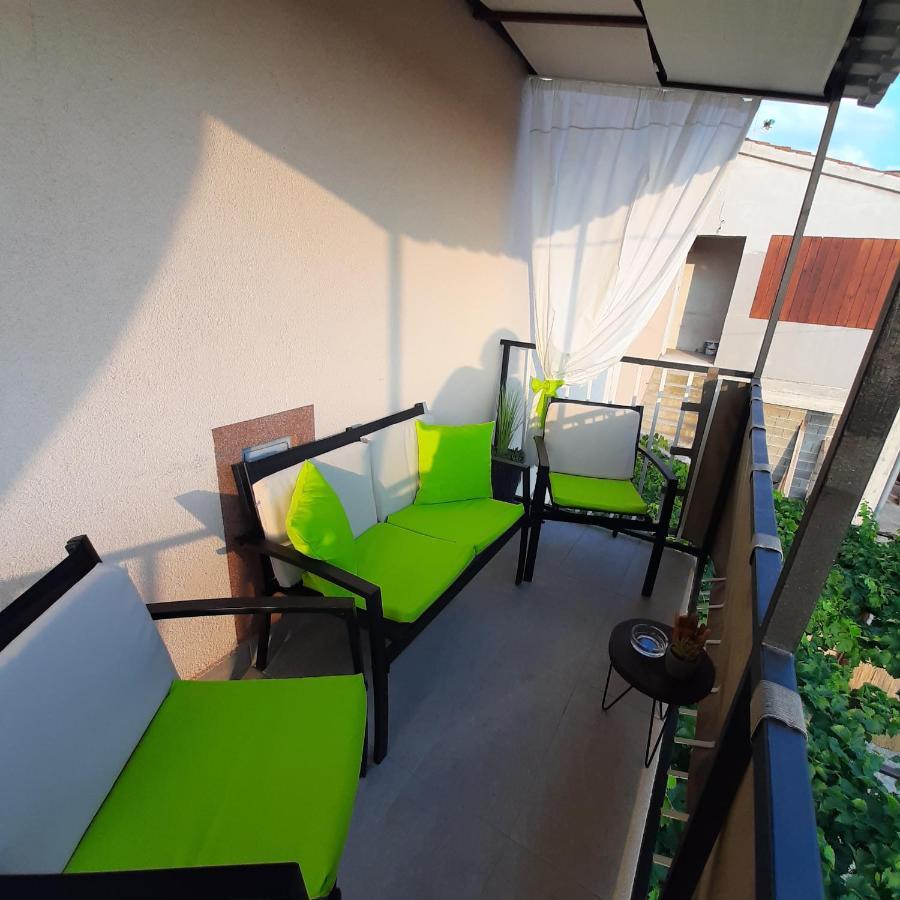 Kaic 1045 Apartment