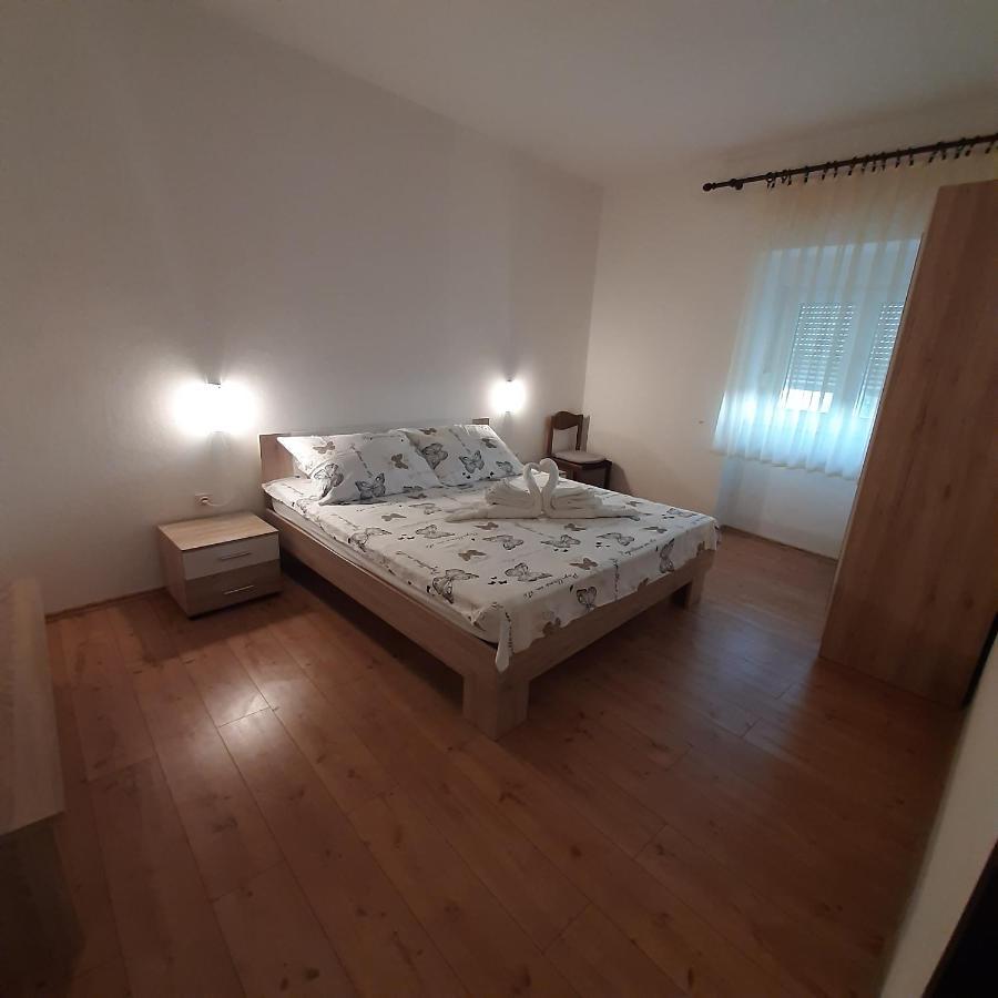 Kaic 1045 Apartment